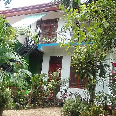 Green Garden Homestay 기리테일 외부 사진